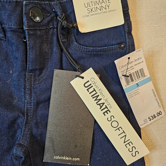 Calvin Klein Girl's Ultimate Skinny Jeans - Size 5 - Picture 2 of 6